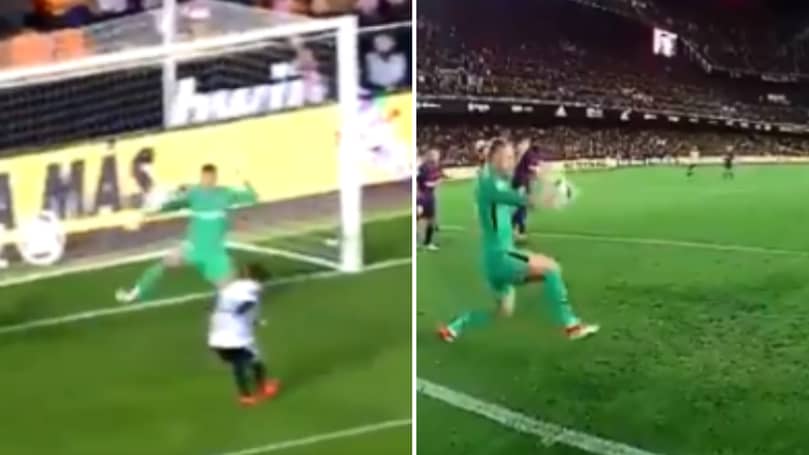 Watch Barcelona S Jasper Cillessen Produced A Sensational Save Last Night Sportbible