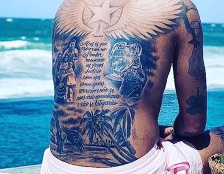 Liverpool's Roberto Firmino Gets Tattoo Of Himself Lifting The Champions  League Trophy - SPORTbible