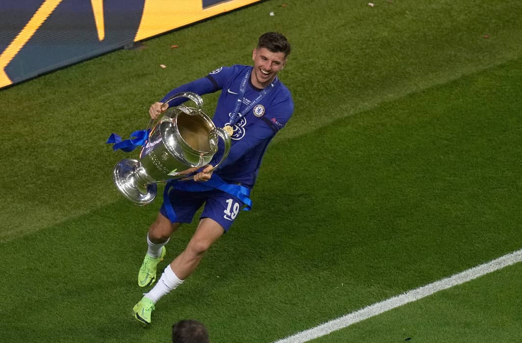 Mason Mount S Incredibly Emotional Humble Interview After Chelsea Win