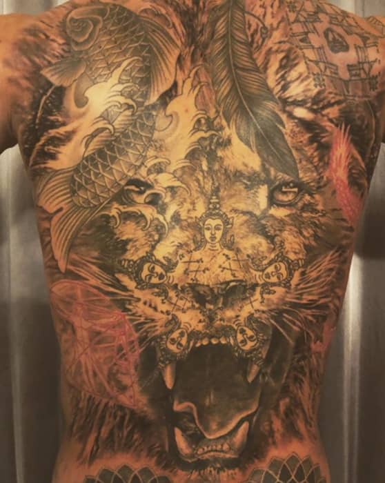 Zlatan Ibrahimovic S Full Back Tattoo Is The Most Zlatan Ibrahimovic Thing Ever Sportbible