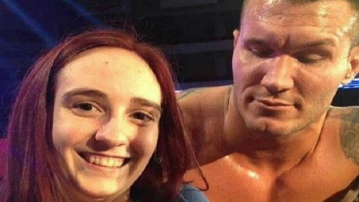 Randy Orton Caught Shamelessly Staring At Fan's Boobs During Selfie.